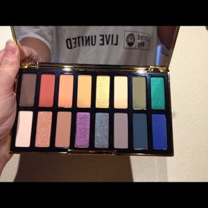Kat Von D 10th year anniversary eyeshadow palette